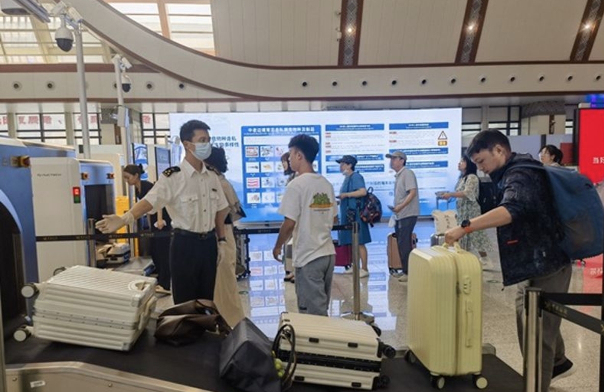 国庆期间中老铁路国际客货运两旺